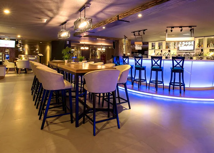 Hotel Infinity8 Bali - 8 Min To Nusa Dua